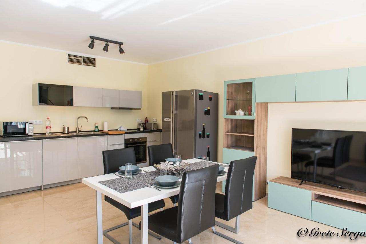 Appartamento Life El Presidente Penthouse Pool View Estepona Esterno foto